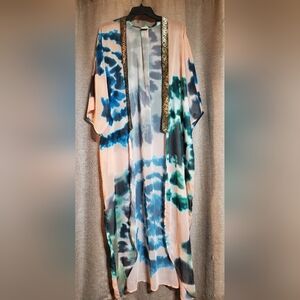 Elegant Blue and Cream Kimono